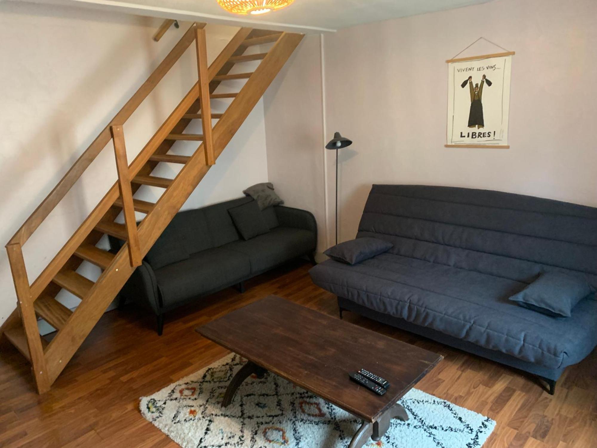 Charmant Appartement Au Calme Avec Parking Μπεζανσόν Εξωτερικό φωτογραφία
